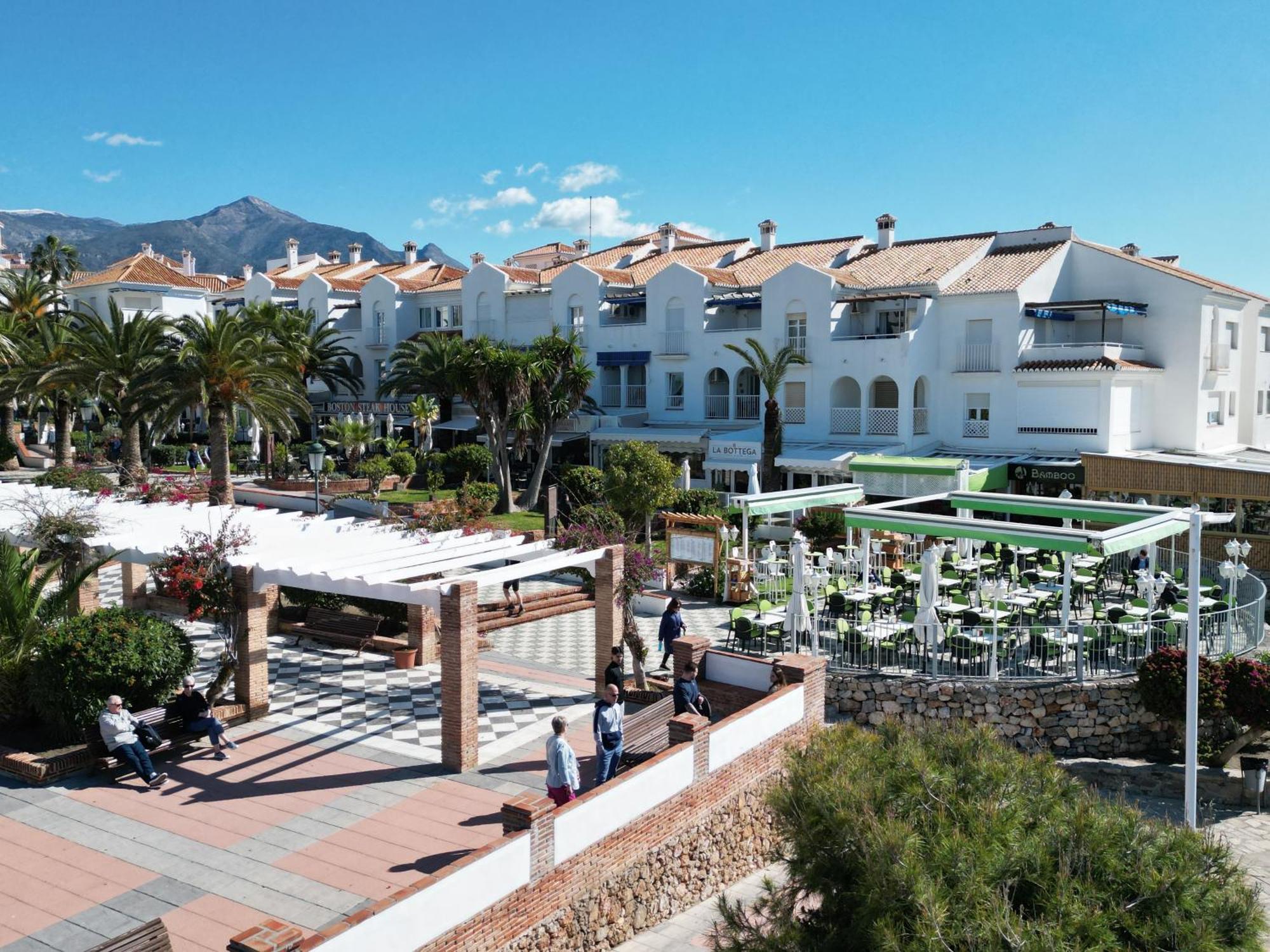 Edf. 4 Caminos Apartment Nerja Exterior photo